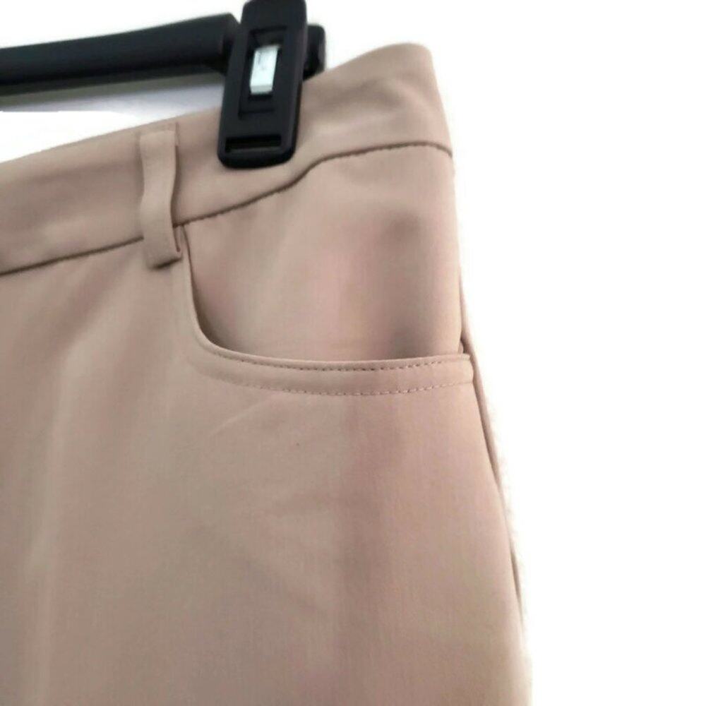 Monterey Club Women's Tan Tailored Bermuda Shorts Size 8 - Picture 3 of 7